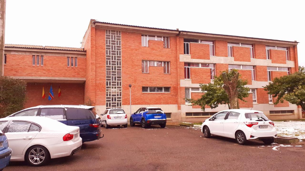 Residencia Diego Martinez 帕伦西亚 外观 照片